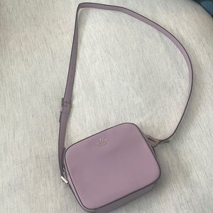 Like new lavender KATE SPADE crossbody